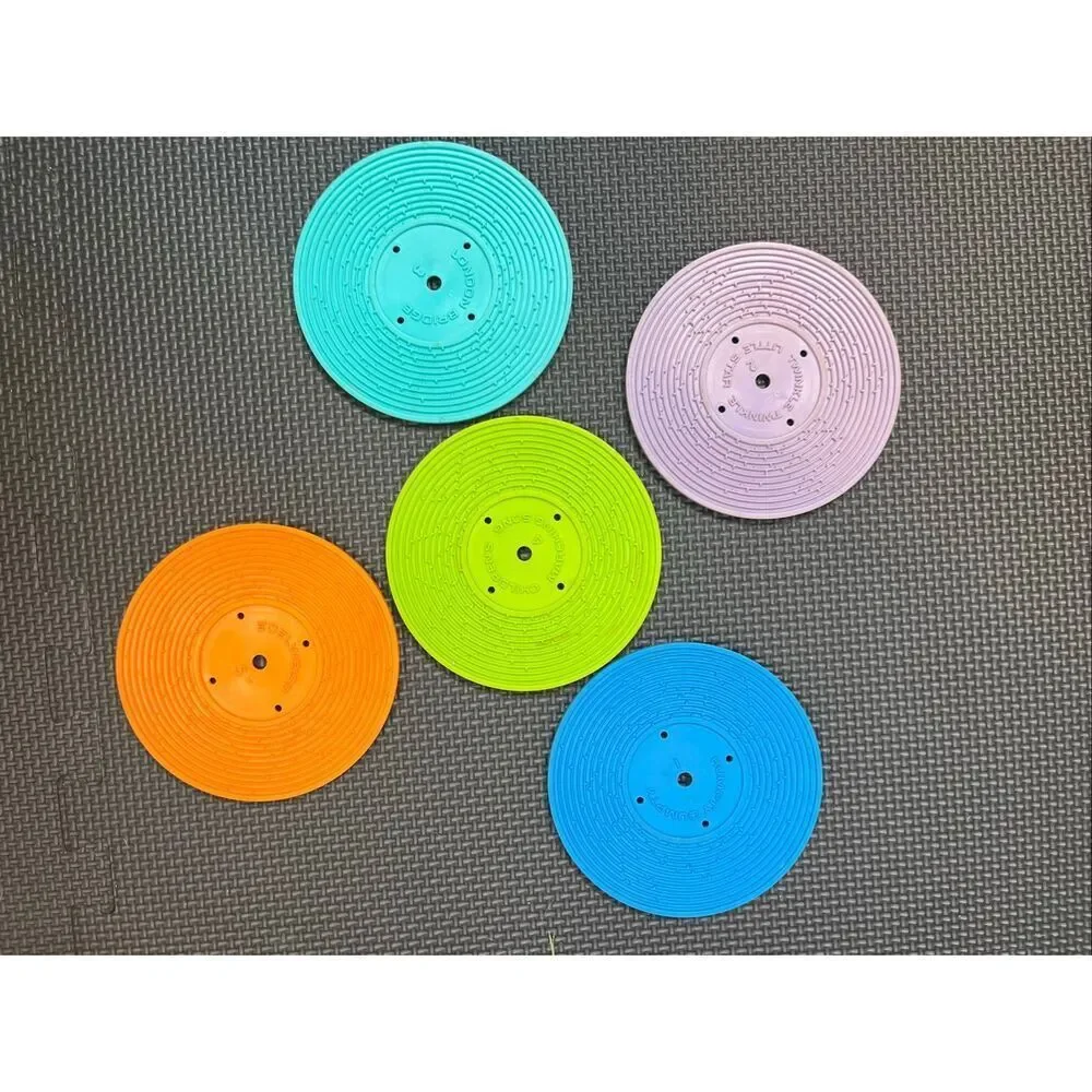 Fisher Price | kids vintage record player with records